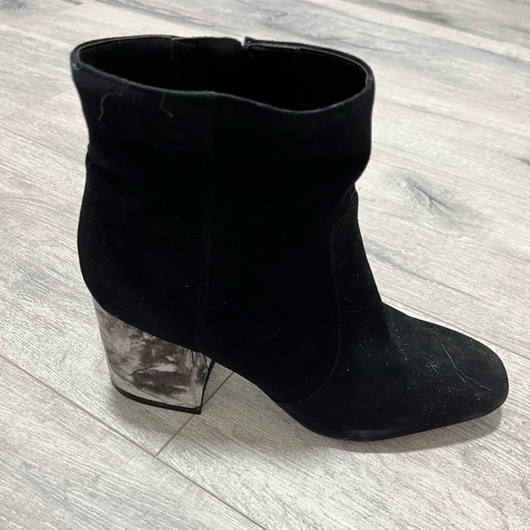 Nine West suede bootie - Picture 4 of 5